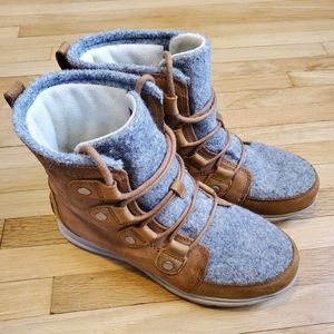SOREL- Explorer Joan